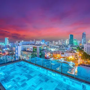 Hotel Seahorse Tropical By Haviland Da Nang
